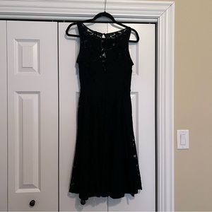 Evan Picone mid length Black lace dress.  Size 6. Hook & button & zipper closure